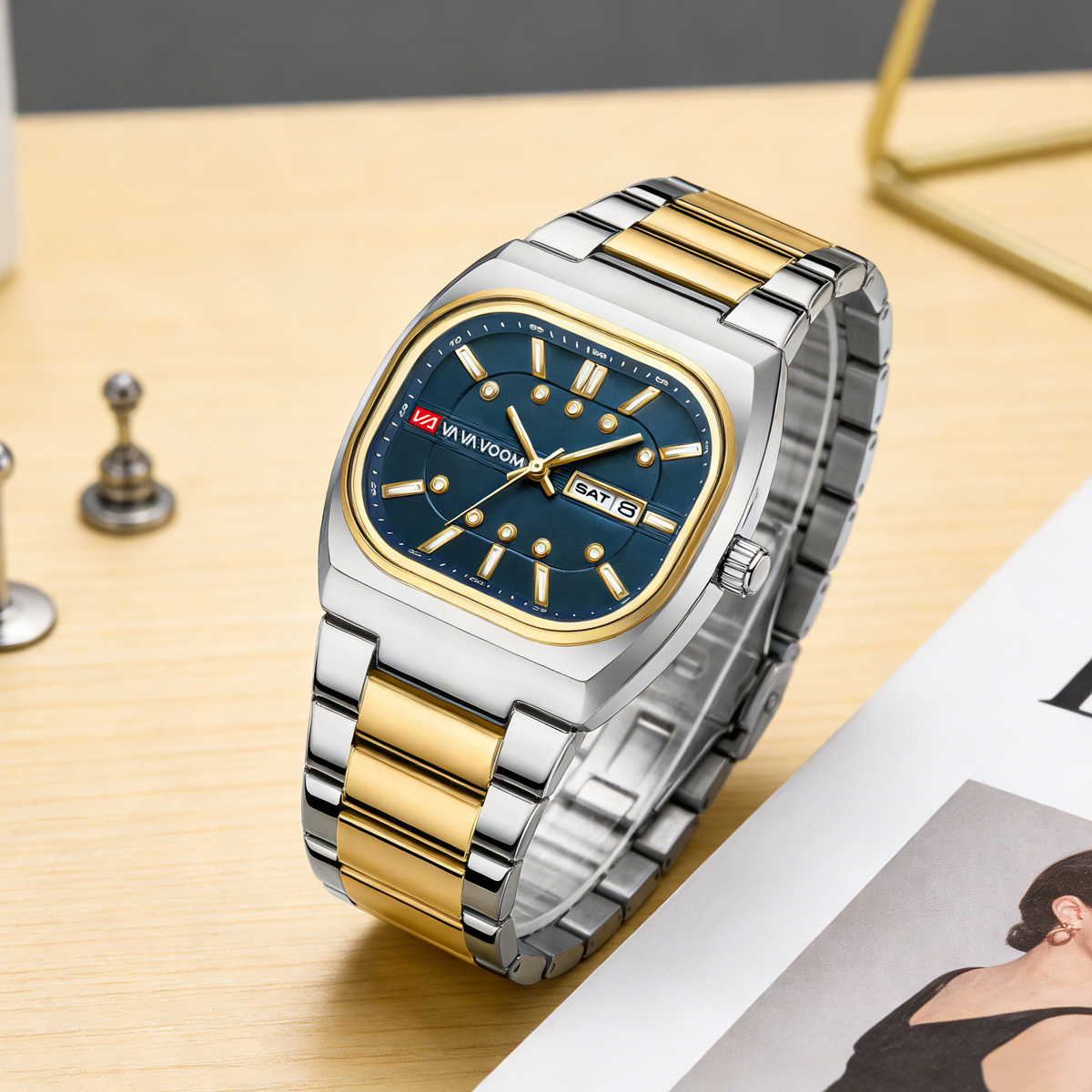 นาฬิกาควอตซ์ดีไซน์ใหม่ทรงเหลี่ - Analog Quartz Watch บทวิจารณ์และราคา